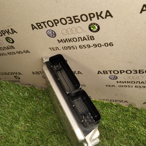 8E0907401T Блок управления двигателем купить Львов