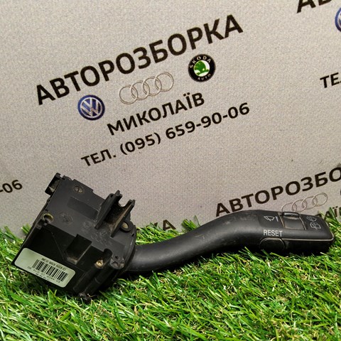 8E0953503C VAG Правый подрулевой переключатель купить в Сумы
