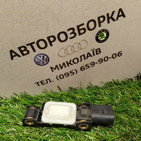 8E0959643D Датчик удара купить Украина