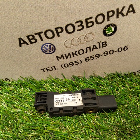 Датчик Айрбег передний 8E0959651 VAG