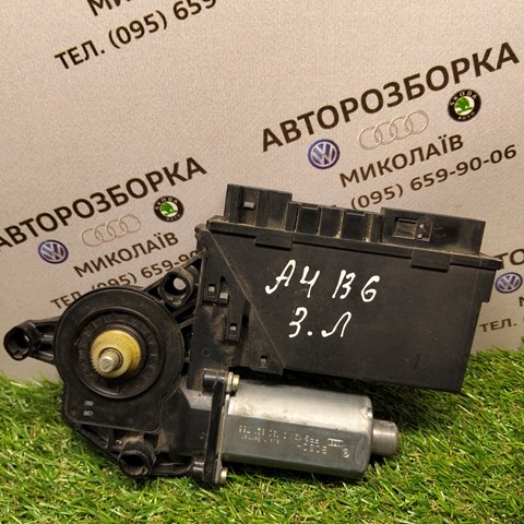 Мотор стеклоподъемника двери задней, правой 8E0959802A VAG