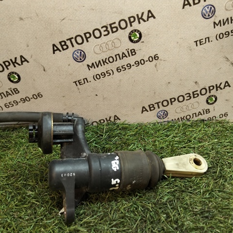 Цилиндр сцепления 8E1721401G VAG