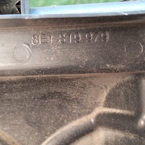 VAG 8E1819979A в наличии Харьков