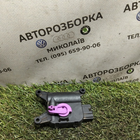 8E1820511A VAG Привод заслонки печки купить в Каменское