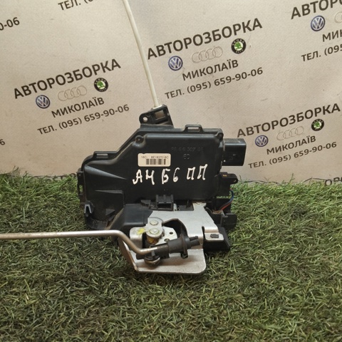 Внутренний дверной замок 8E1837016C VAG