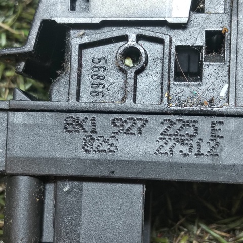 8K1927225E VAG Клавиша электромеханического стояночного тормоза купить в Житомир