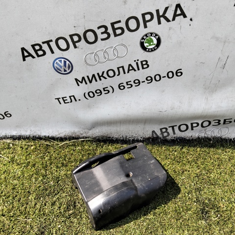 Защитный кожух рулевого механизма 8L1953516 VAG