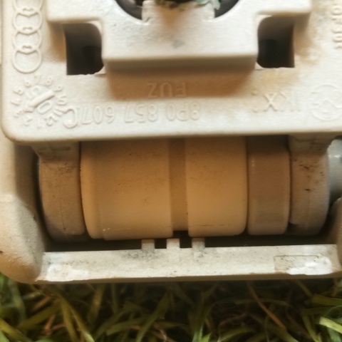 VAG 8P0857607C в наличии Украина