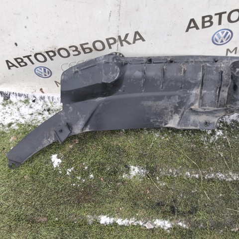VAG 8R0807081A Накладка передней панели (суппорта радиатора) верхняя в наличии Черкассы
