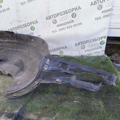 8R0825214A VAG Защита днища левая купить в Николаев