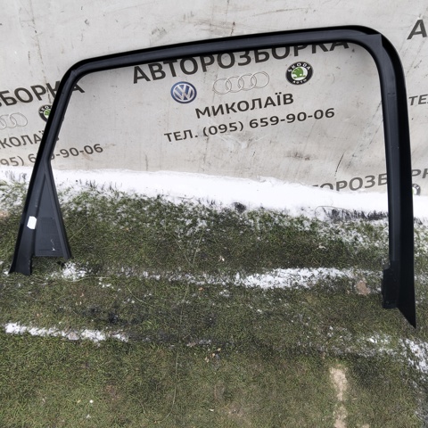 8R0867672 VAG купить в Украина