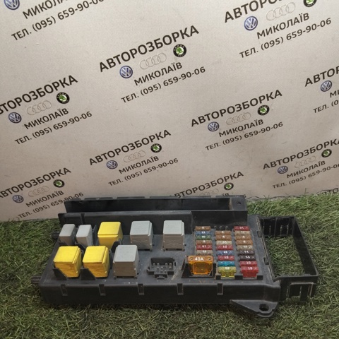 Коробка предохранителей A9065450401 MERCEDES