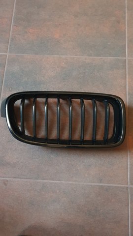 Решетка радиатора 18801310 BMW