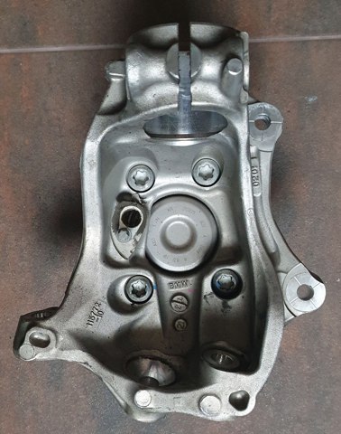 31216877146 BMW Цапфа передняя правая купить в Тернополь