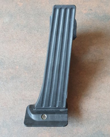 Педаль акселератора 35406889818 BMW
