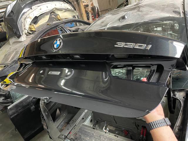 41007455942 BMW Крышка багажника купить в Сумы