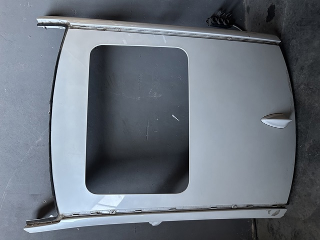 Крыша кабины в сборе 41007488124 BMW
