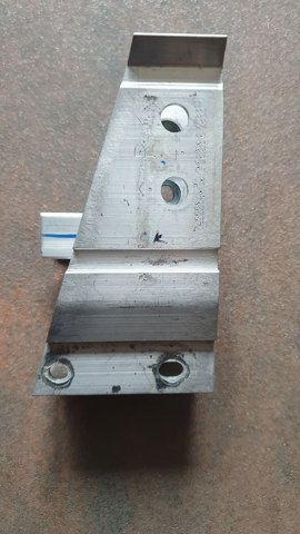 51117422234 BMW Кронштейн усилителя переднего бампера купить в Запорожье