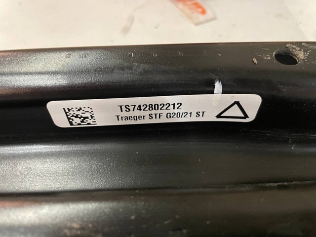 BMW 51127428022 Усилитель бампера заднего в наличии Ирпень