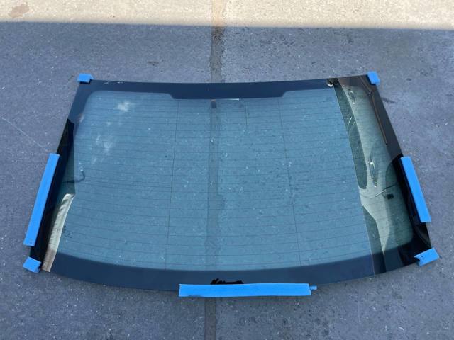Автомобильное стекло заднее 51317427878 BMW