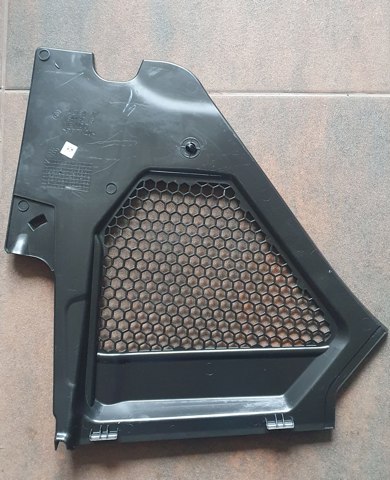 51717427847 BMW Заглушка жабо боковая купить в Черкассы