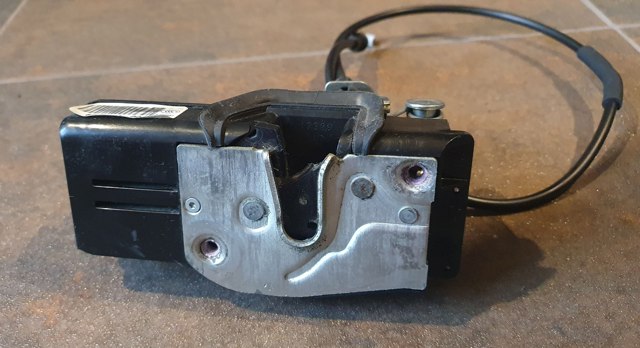 600891300C TESLA Замок водительской двери купить в Чернигов