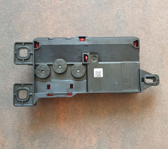 61146994419 BMW Блок предохранителей задний салонный купить в Запорожье