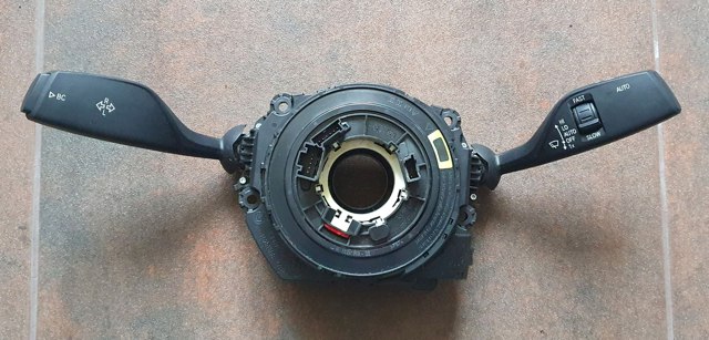 Переключатель подрулевой 61316996609 BMW