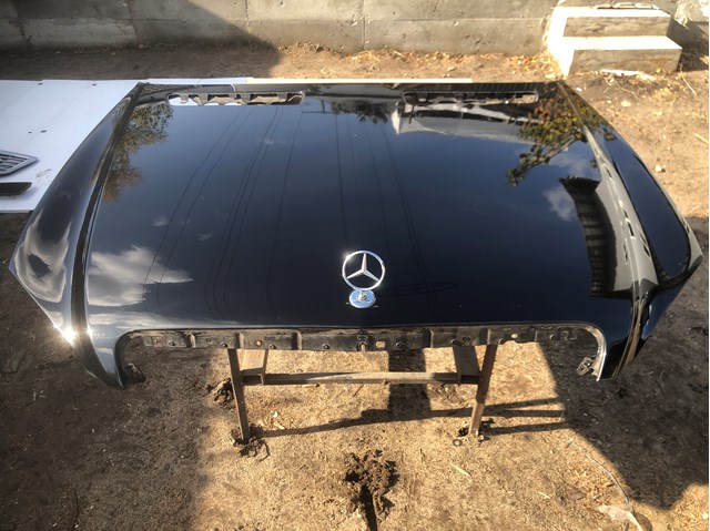 MERCEDES 2218800157 Капот в наличии Днепр