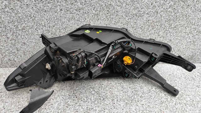 81051110S40 Фара правая купить Ровно