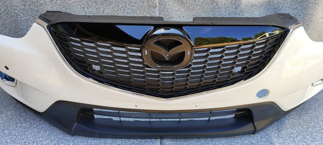 Pára-choque dianteiro KD4550031 Mazda