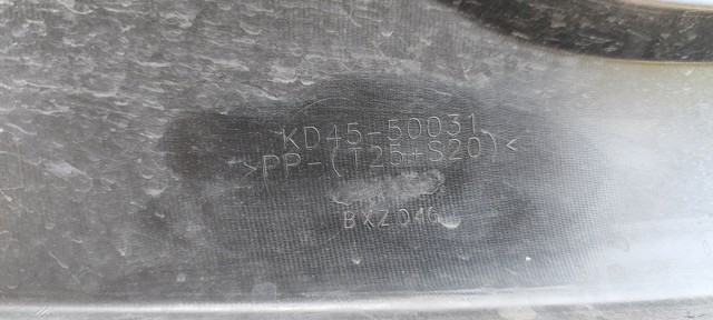 Pára-choque dianteiro KD4550031 Mazda