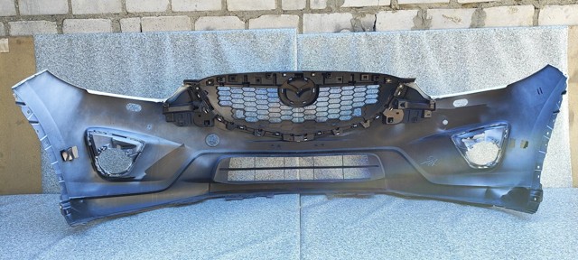 Pára-choque dianteiro KD4550031 Mazda