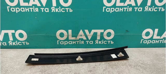 FORD 1360967 Накладка стойки кузова в наличии Чернигов