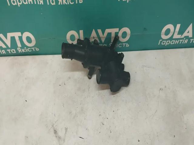 FORD 1373385 Корпус термостата в наличии Николаев