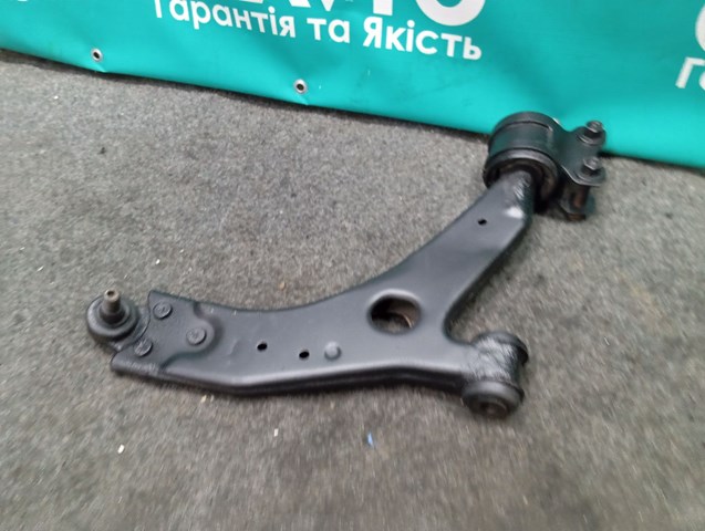 FORD 1570748 Рычаг передней подвески левый в наличии Николаев