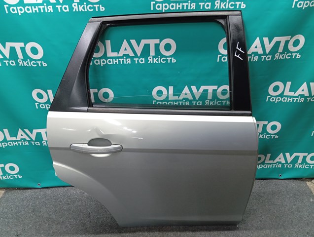 FORD 1702402 Дверь задняя правая в наличии Чернигов