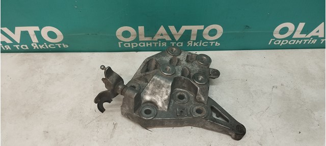 PEUGEOT 182132 Кронштейн подушки (опоры) двигателя правой в наличии Черкассы