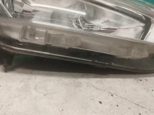 1867792 FORD Фара правая купить в Житомир