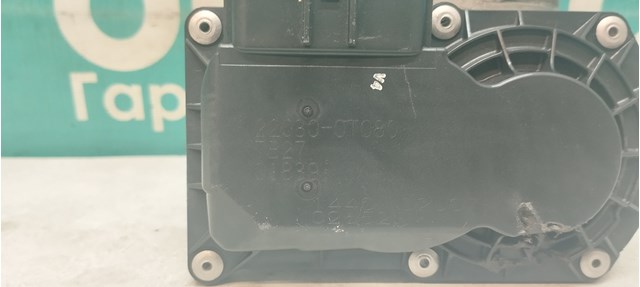 220300T080 TOYOTA Дроссельная заслонка купить в Одесса