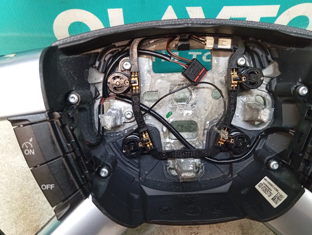 4M513600CL3ZHE Руль купить Кривой Рог
