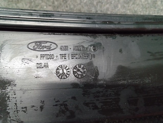 4M51A02216AG FORD Решетка дворников купить в Николаев