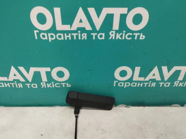 Ручка сдвижнойдвери внутренняя правая 6158161 FORD