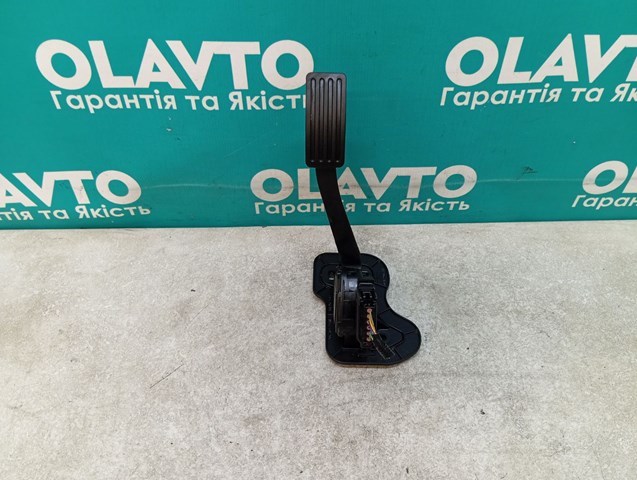Педали газа 6C119F836CD FORD