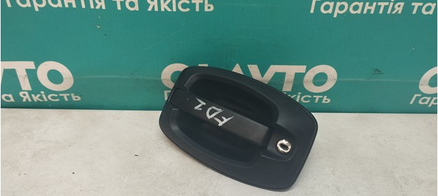 735469968 Ручка двери задней (распашной) правая наружная купить Харьков