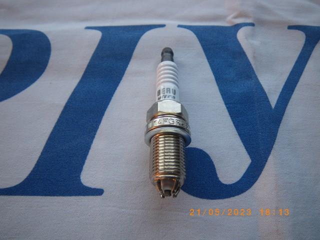 OPEL 93175880 Свечи зажигания в наличии Киев