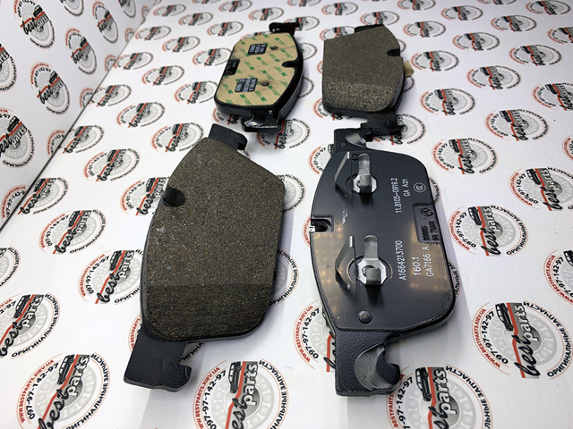 A0004200405 MERCEDES Передние тормозные колодки купить в Кривой Рог