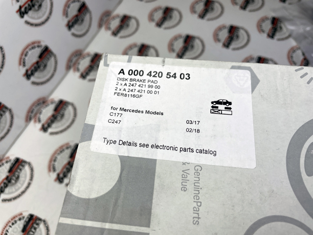 MERCEDES 0004205403 Колодки тормозные передние дисковые в наличии Чернигов