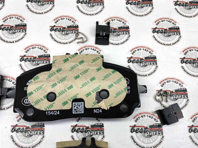 MERCEDES 0004205403 Колодки тормозные передние дисковые в наличии Чернигов