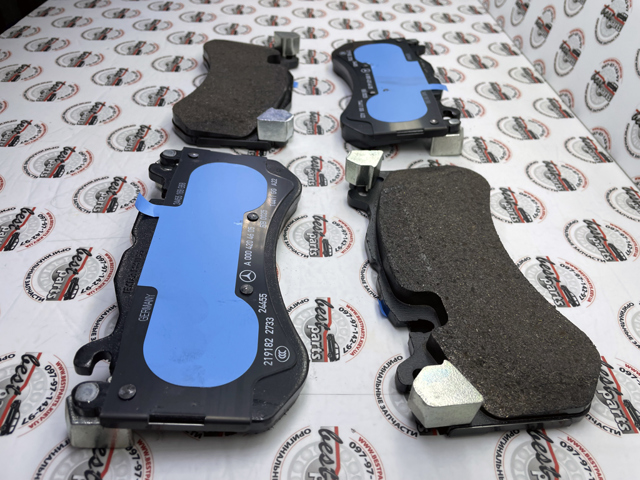 MERCEDES 0004206604 Колодки тормозные передние дисковые в наличии Каменское